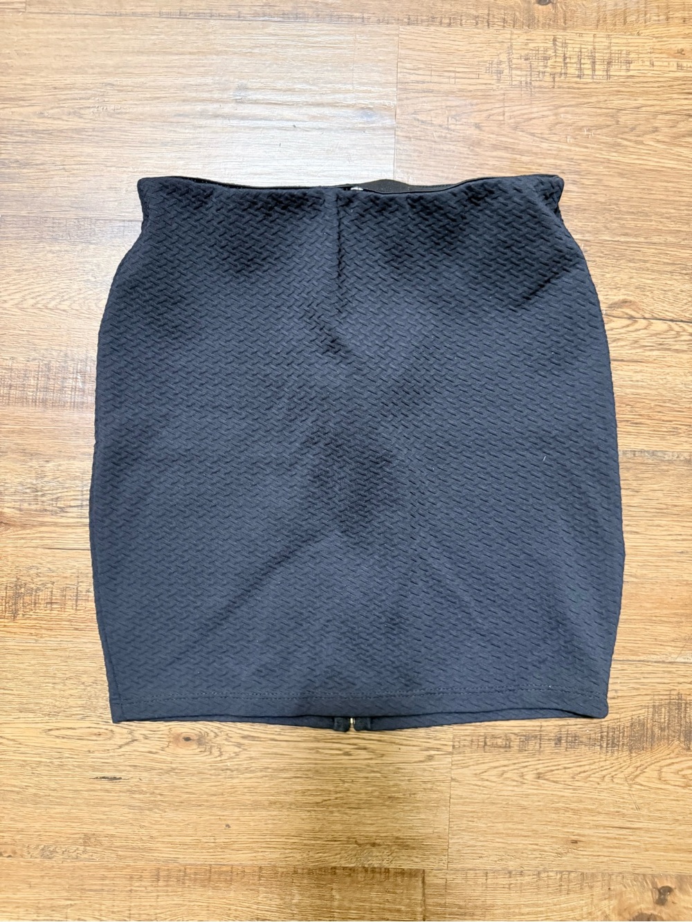 Classic Black Textured Pencil Skirt